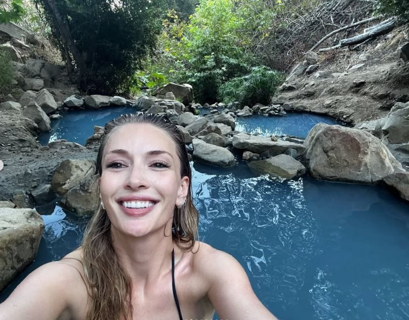 ayrilik da sevdaya dahilin neslihani yasemin kay allen eski fbi ajani erdal kaya ile QHR6nLWN