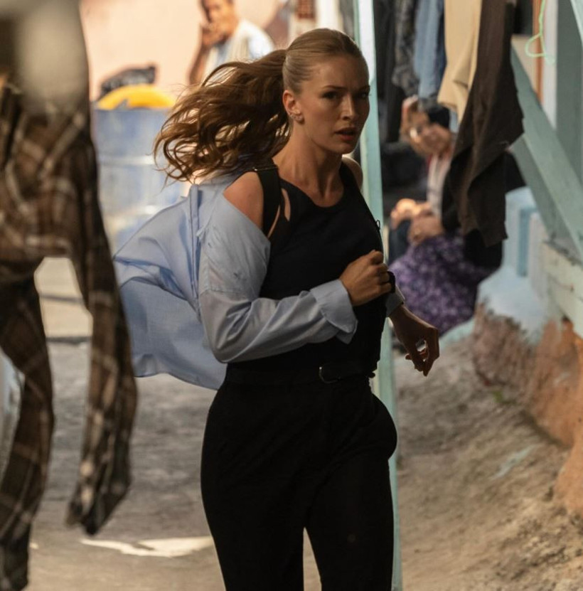 ayrilik da sevdaya dahilin neslihani yasemin kay allen eski fbi ajani erdal kaya ile UJ87TNNj