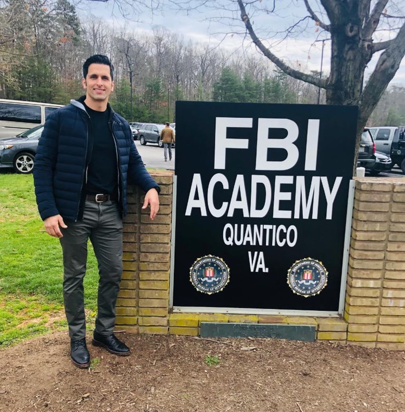 ayrilik da sevdaya dahilin neslihani yasemin kay allen eski fbi ajani erdal kaya ile XCMOAU6e