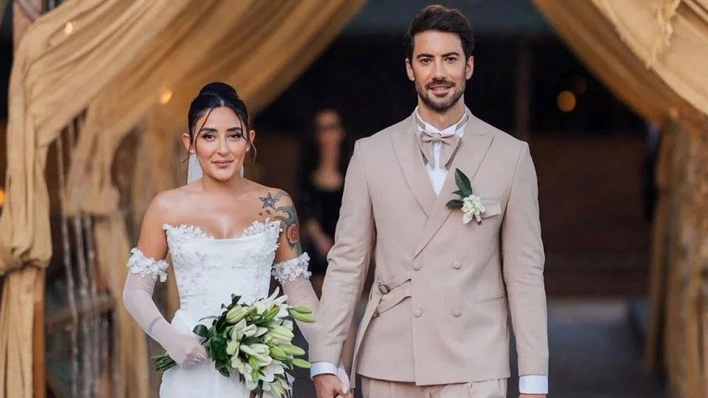 ayrilik sonrasi sessizligini bozdu melek mossodan dikkat ceken aciklamalar 6RBaLH34