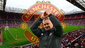 besiktastan gonderilen solskjaer manchester unitedi devraliyor HJ89l8m3