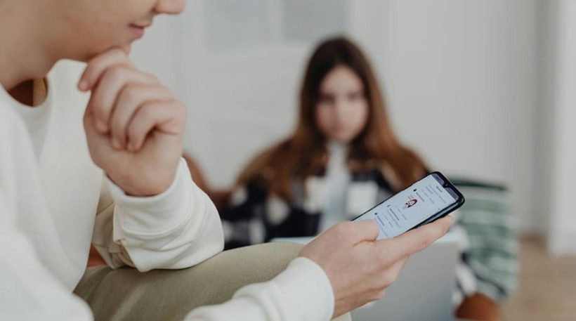 beynimizin dijital tuzagi secim mekanizmasini kilitliyor 0