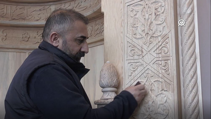 civisi bile olmadan 8 ayda mihrap yapti selcuklu suslemeleri ahsapta dirildi 4 dVZk5YXv