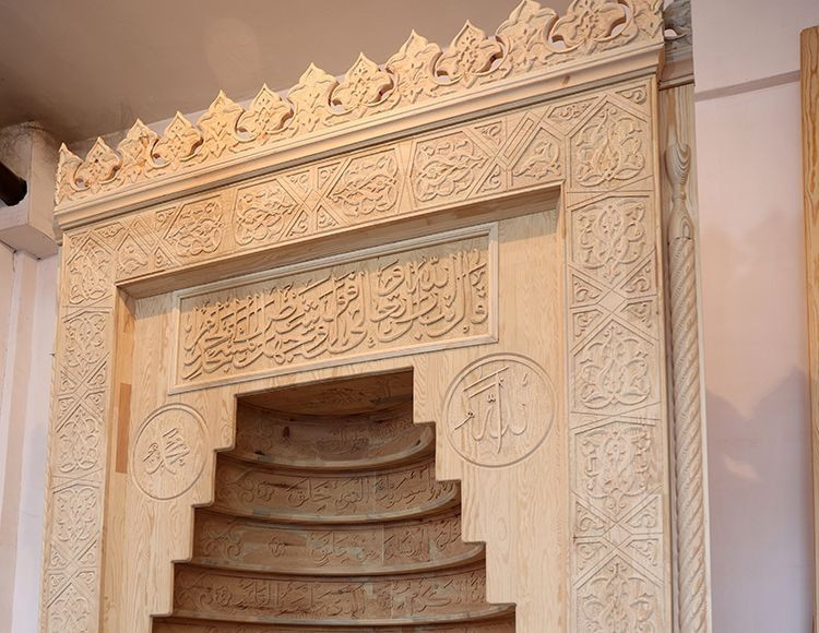 civisi bile olmadan 8 ayda mihrap yapti selcuklu suslemeleri ahsapta dirildi 8 XgFs3LwB