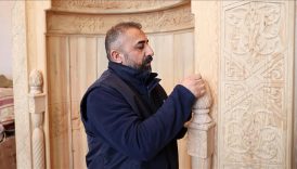 civisi bile olmadan 8 ayda mihrap yapti selcuklu suslemeleri ahsapta dirildi gSEamVYM