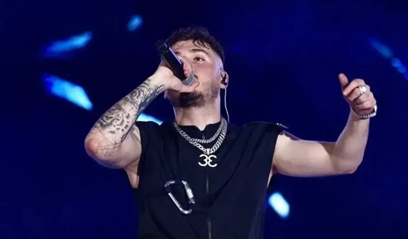 demet akalin ile genc rapci blok3 arasinda ipler koptu 1 YaIAEujp