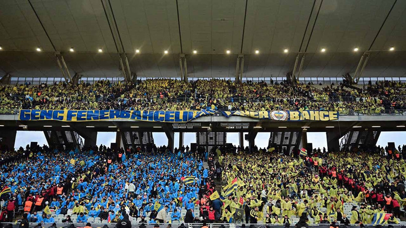 dev finalde buyuleyici atmosfer galatasaray fenerbahce derbisinde unutulmaz anlar 8