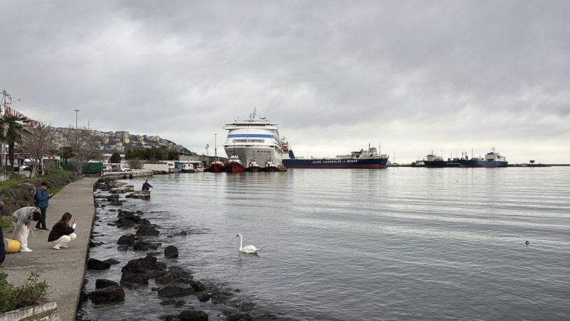 Dev kruvaziyer 'Astoria Grande' Samsun’da: Turistler sokakları doldurdu 1 dev kruvaziyer astoria grande samsunda turistler sokaklari doldurdu 0 XJVcvBQX
