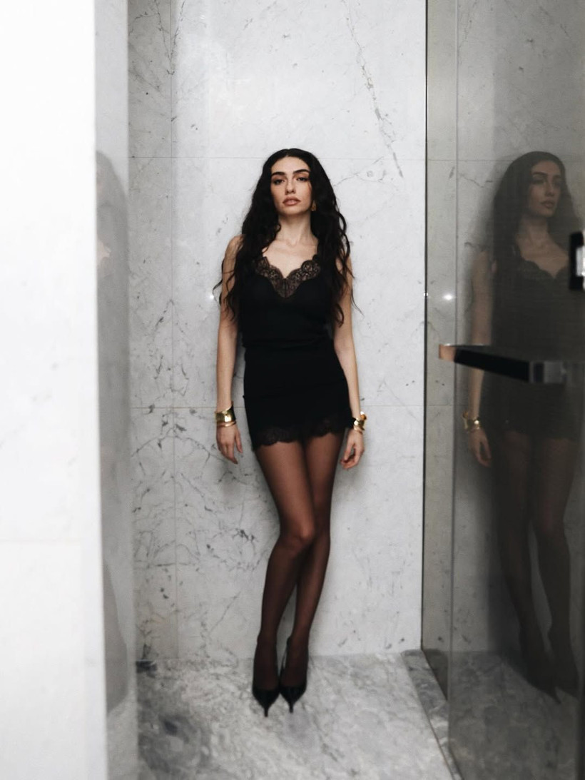 dilberin isiltisi kirmizi haliya tasindi hazar erguclu goz kamastirdi 9 DCYi4dzc