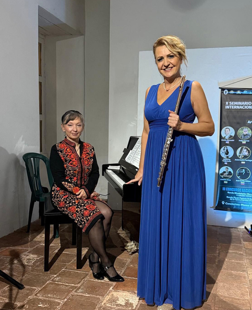 dunyanin flut ustalari onu secti lelya bayramogullari dunya sahnesinde 2 d3YmipLb