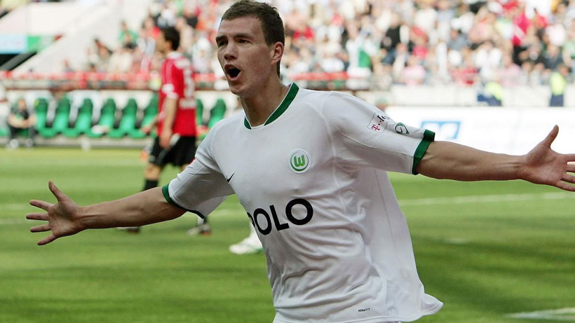 dzeko kenan karamanin kaptanligini yaptigi schalke 04 ile anlasti 0