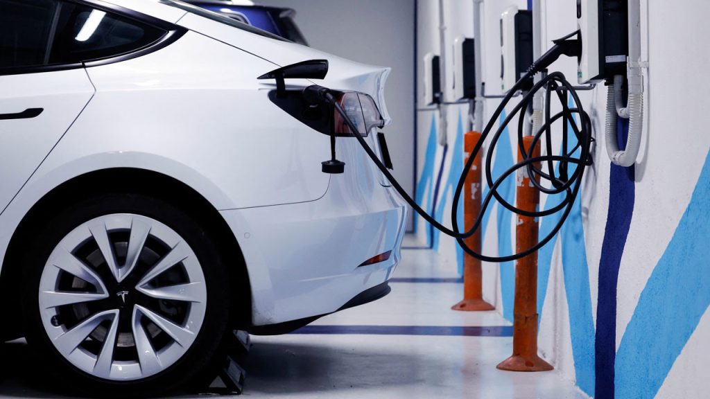 elektrikli arac satislari rekor kirdi ama abdde durum farkli G93aTuBv