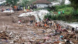 endonezyada toprak kaymasi olu sayisi 25e yukseldi 4O1vxrxq