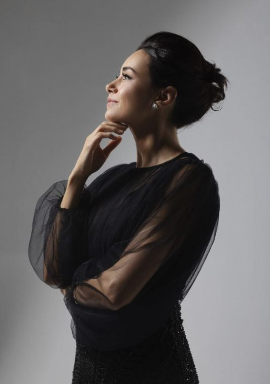 esinin olumuyle kalbini kapatmisti ozgu namal yillar sonra yeni aska yelken mi acti 10 3G2vkdbG