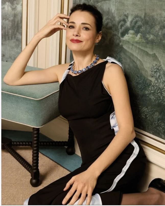 esinin olumuyle kalbini kapatmisti ozgu namal yillar sonra yeni aska yelken mi acti 6 RLXsSul7