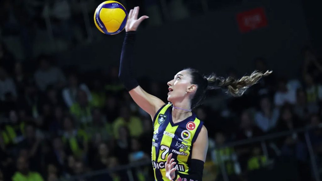 fenerbahcede onemli sakatlik baladin tedaviye basladi CL3PyzIO