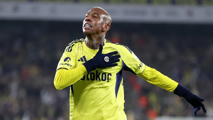 fenerbahcenin sozlesme uzatmak istedigi taliscadan cevap geldi 1 XP9OXQ6A