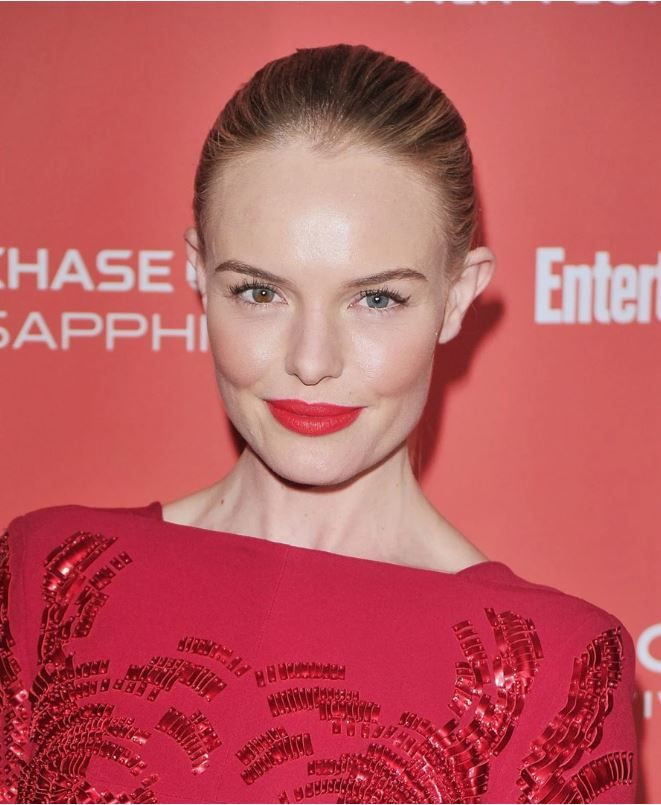 first lady melania trump yilbasi elbisesi turk imzali cikti peki kim bu turk tasarimci J9yU4TP1