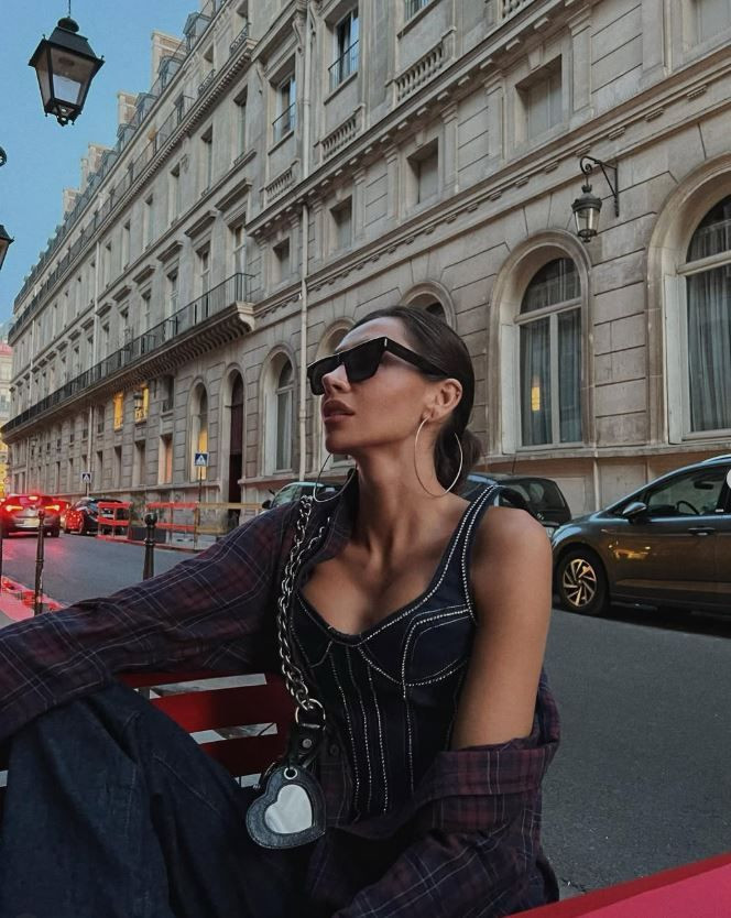 first lady melania trump yilbasi elbisesi turk imzali cikti peki kim bu turk tasarimci P2fnQHi9