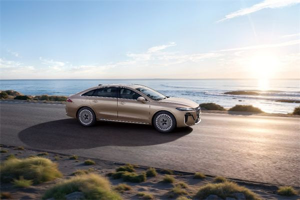 fiyati 1 milyon olan arac turkiyeye geliyor 1500 km menzil sunuyor 6 mhGFgQqK