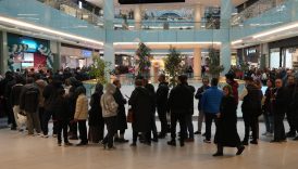 fiyatlari duyan marketin acilisina kostu hediye ceki de artisi oldu sfPDL5al