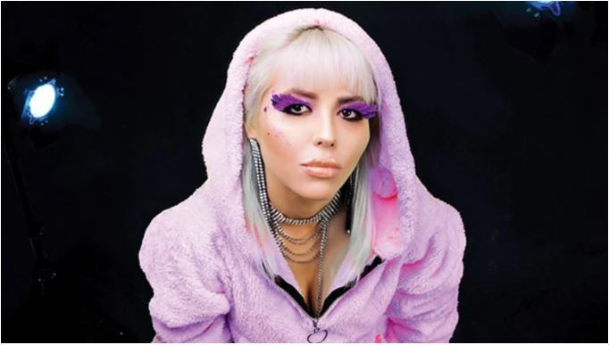 genc sarkici gozde acara studyoda darp mahkeme termosu silah saydi 0 sP2meGlg