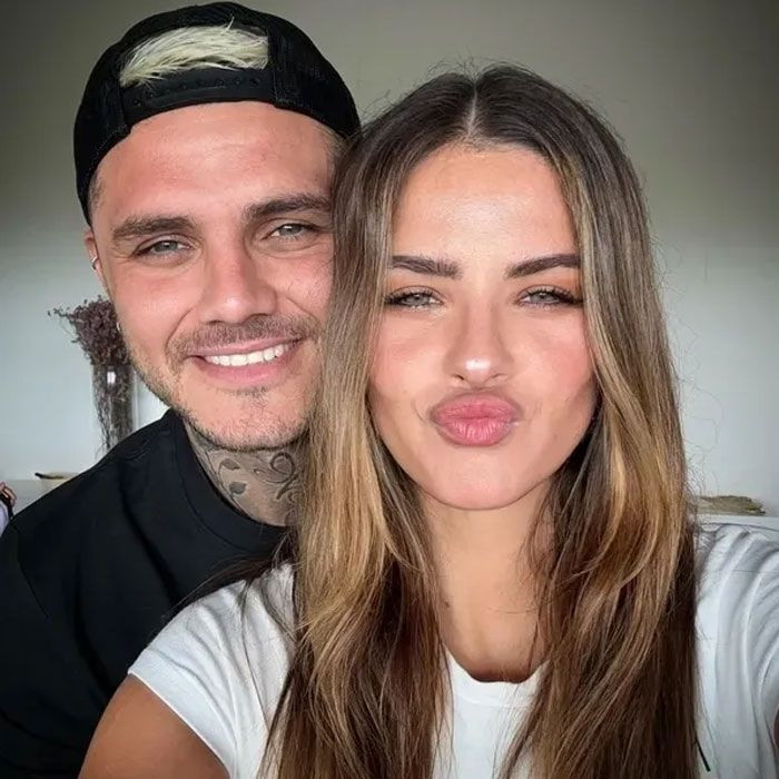 guzellikleriyle bas donduruyorlar iste yildiz futbolcular ve partnerleri 10