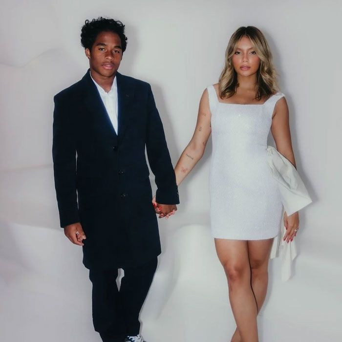 guzellikleriyle bas donduruyorlar iste yildiz futbolcular ve partnerleri 26 EwfV9sgY