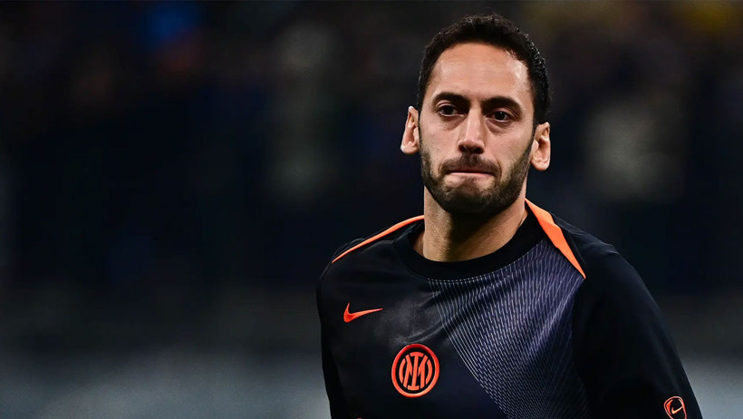 hakan calhanoglu galatasaraya mi unlu gazeteci kesin konustu 0 cSgffauh