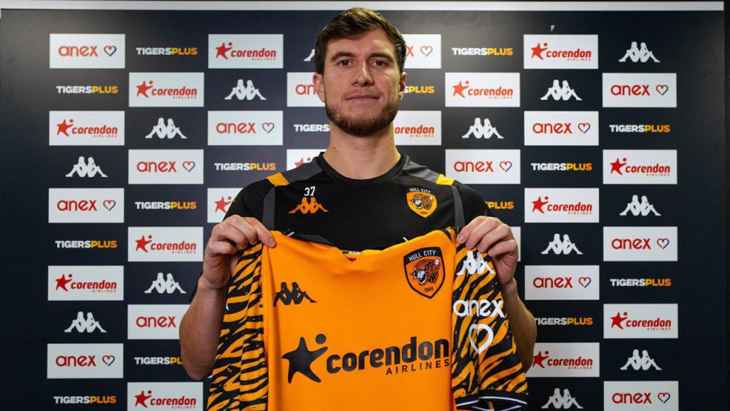 hull city eski manchester unitedli paddy mcnairi kadrosuna katti Qfw5iuYT