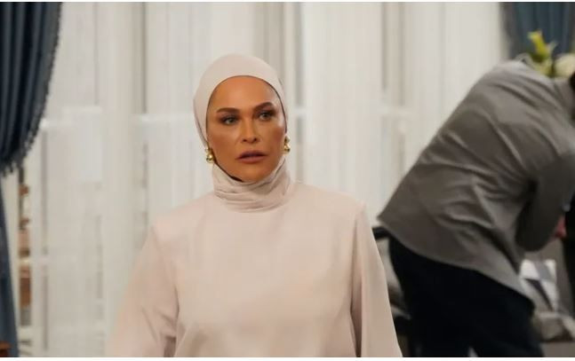 hulya avsar ekranlara bomba gibi geri donuyor bu rol bambaska 5