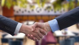 iki dev yemek zincirinin hisseleri satildi turkiyede yuzlerce subeleri var fWtakCLh