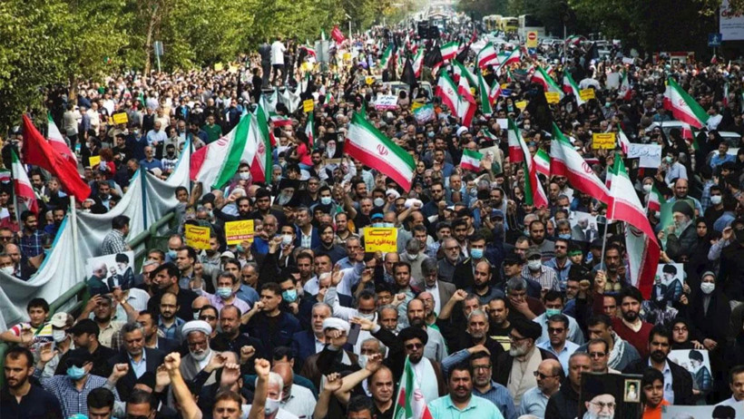 iran devrim muhafizlari iranin tum kentlerinde yonetime destek gosterileri yapilacak 0 LlttRJm9