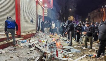 iranda protestolar devam ediyor savci ve emniyet gorevlileri olduruldu jh1qlDq9