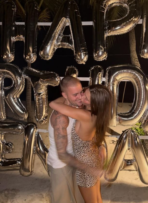 justin bieberdan selena gomez paylasimi gundem oldu dudak dudaga fotografi begenip kacti 15 MJLW1bhE