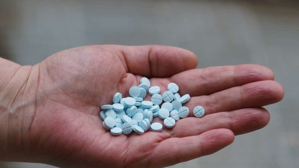 kalp krizinden korunmak icin kan sulandirici ilaclari boyle tuketen oluyor t6GtlxWN