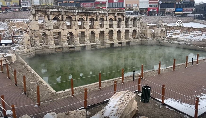 kralin kizini kurtaran su 50 bin kisi bu hamama akin etti 12 dF8CIrKD