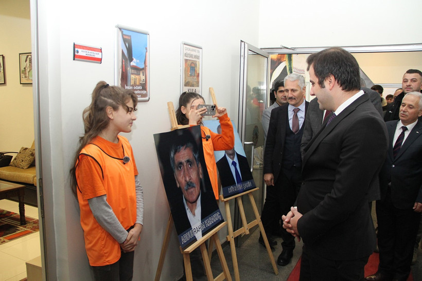 kulada tarih ve siir tiyatroyla birlesti 1 q6EV1BID