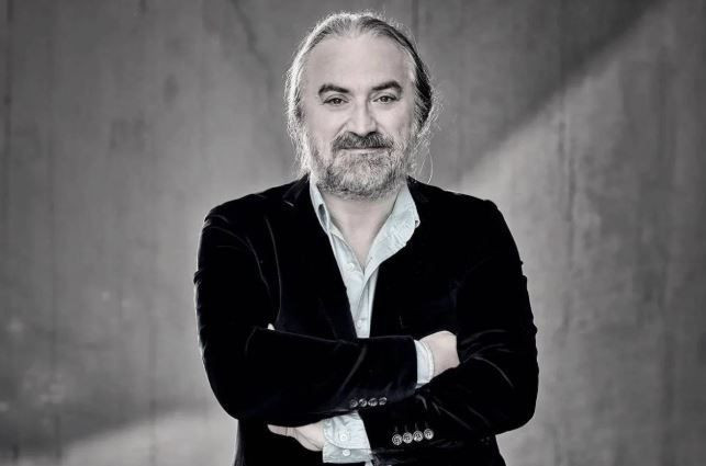 kuzeyin oglu volkan konak istanbulda sarkilarla anildi 2