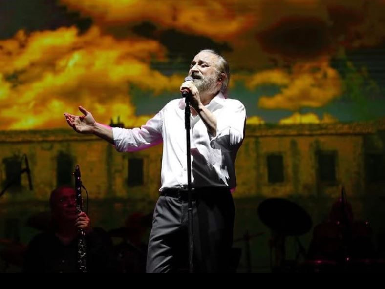 kuzeyin oglu volkan konak istanbulda sarkilarla anildi 6 z13azHpK