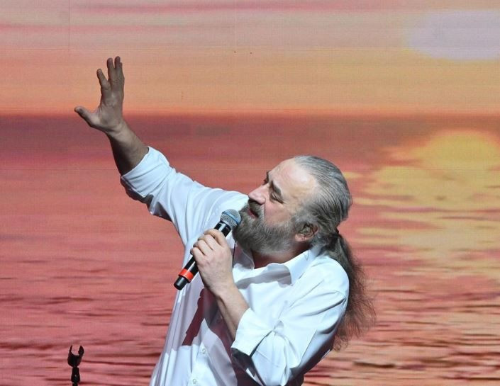 kuzeyin oglu volkan konak istanbulda sarkilarla anildi 7 FRea9psF