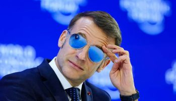 macronun taktigi gozlukler satis rekorlari kirdi internet sitesi coktu xV6UFqYn