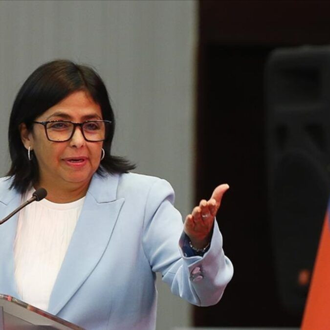 maduronun yardimcisi gecici devlet baskani olan delcy rodriguez kimdir 2 trRNvSF2