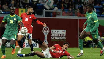 mane yine salahin hayalini yikti senegal afrika kupasinda finale yukseldi jZe4E1NX