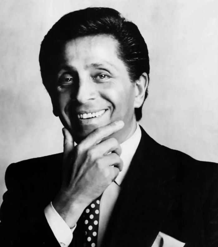 moda dunyasi yasta efsane tasarimci valentino garavani hayatini kaybetti 2 SskZYRE8