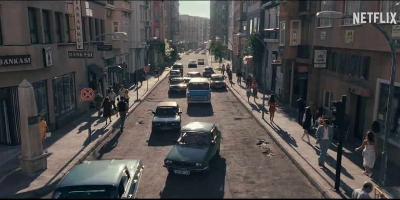 orhan pamukun unutulmaz ask hik yesi masumiyet muzesi netflixe geliyor efsane roman dizi oluyor 0