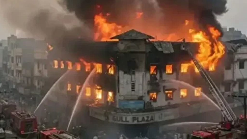 pakistanda agir facia karacideki yanginda olu sayisi 71e yukseldi zuRHDTcE