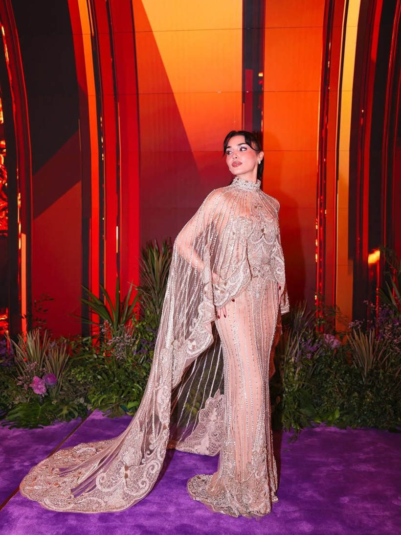 paris moda haftasinda hande ercel firtinasi cizmeleri sosyal medyanin diline dustu 3 jH6p8b1w