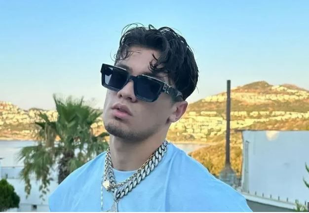 rapci cakal ile aniliyordu turku su demirelin kalbini besiktasli yildiza kaptirdigi ortaya cikti 1 Uw1rLSDP