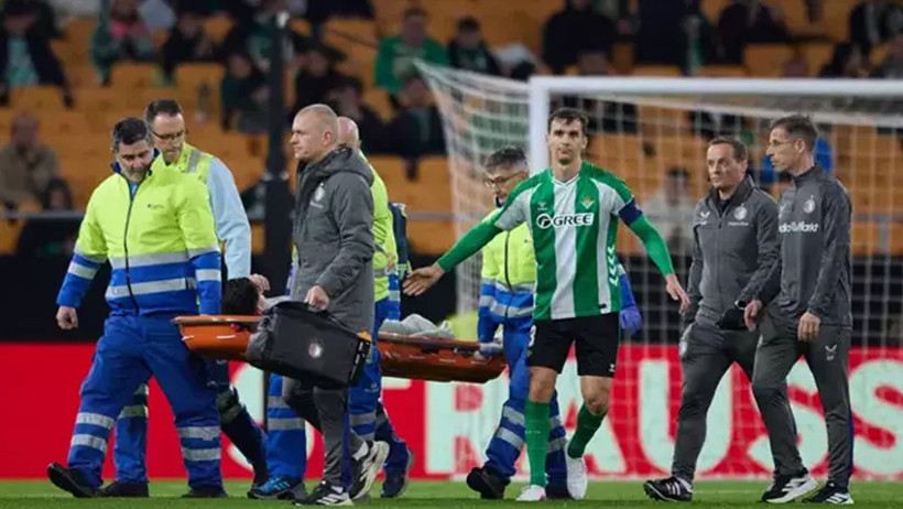 robin van persie yikildi 0 EQUDLt6e